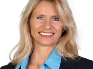 Iris Zangerl- Walser.jpg